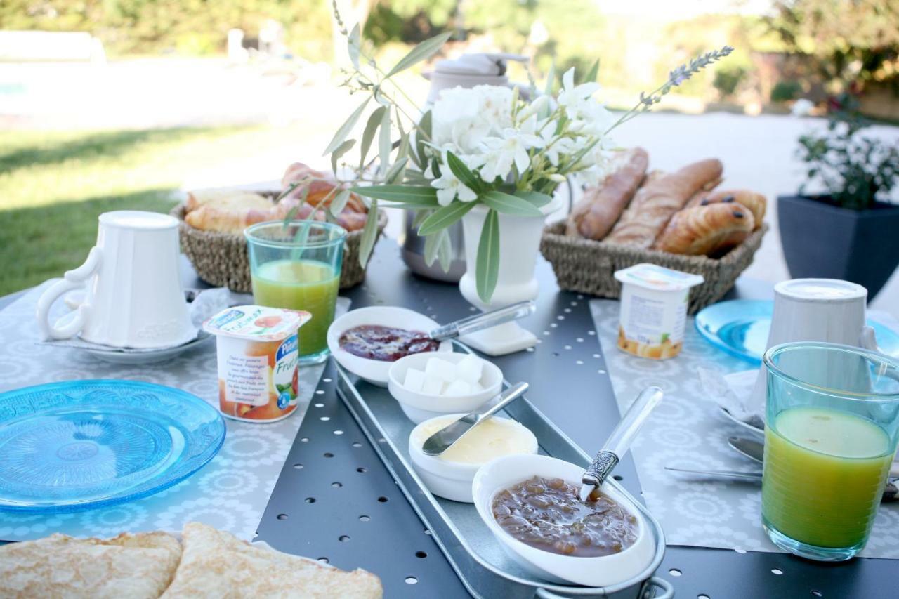 Bed and Breakfast Au Coeur Des Vignes Archiac Екстер'єр фото